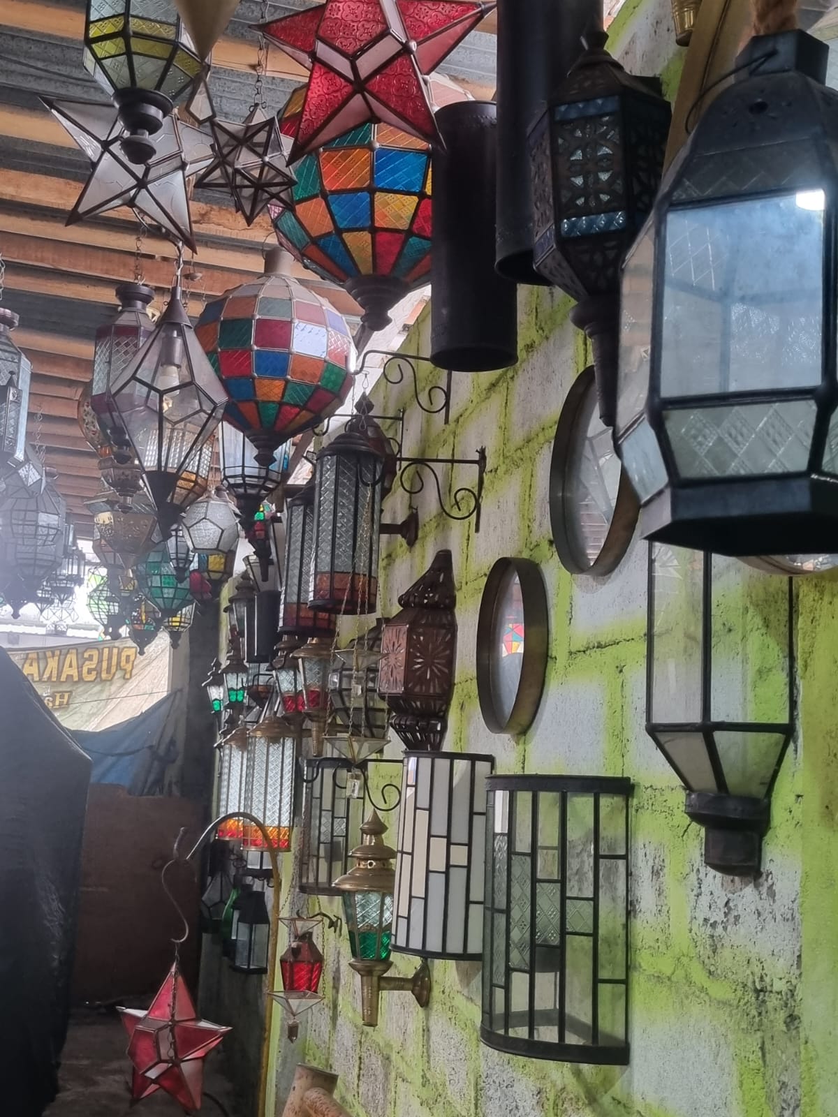 Showroom Lentera Art Bali